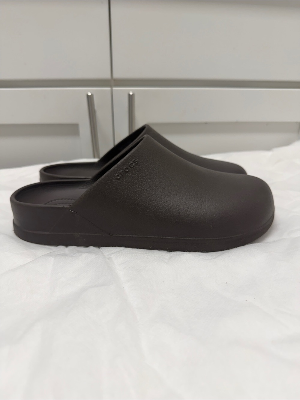 CROCS Men’s Classic Slip-On Clog - Dark Brown